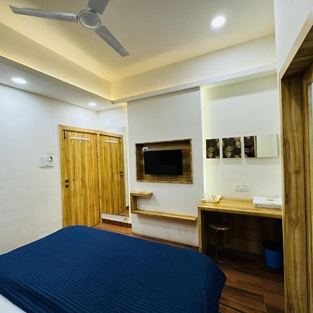 Hotel Shree Mahakal Krapa Ujjain Zewnętrze zdjęcie